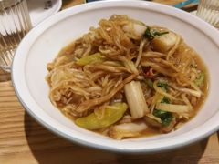 -小镇大厨新概念复合中餐厅(万达广场大连高新店)
