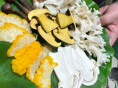 -钢管厂五区小郡肝串串香火锅(梅川路店)