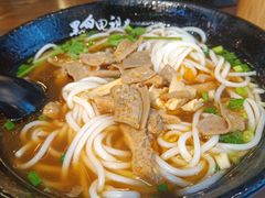 -黑白电视长沙小吃(美林M·LIVE天地东座店)