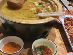 -老滇山寨•云南特色菜•地方菜•民族风情歌舞表演(金碧店)