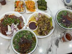 -伊穆祥牛肉面总店·清真