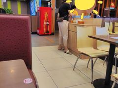 大堂-灵芝妹子海鲜米线(香炉礁山姆店)