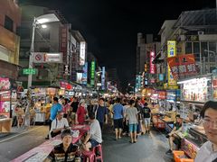 -六合夜市