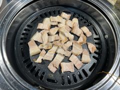 五花肉-33韩式自助烧烤(环城南路店)