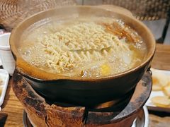 -阿润打边炉·鲜切鸡煲(华漕店)