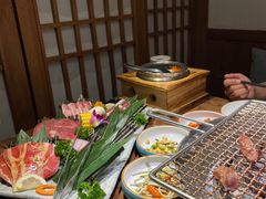 -明洞阿姨·韩式酱蟹烤肉·创意料理(三元桥店)