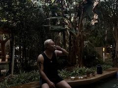 -大理小河淌水温泉艺术小镇月亮湾温泉