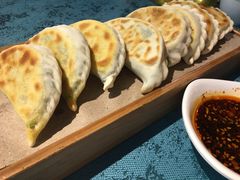 菜盒子-长安炊烟庭院陕菜(七路明光路店)