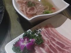 -老房老舍重庆火锅(假日城市店)