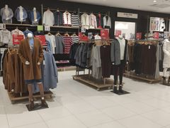 -优衣库(红谷滩万达店)