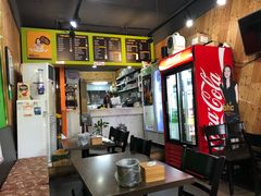 大堂-BHC炸鸡 (城山店)
