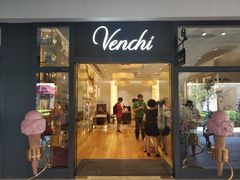 门面-VENCHI 闻绮(上海佛罗伦萨小镇店)