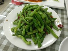 干煸豆角-烁佳海鲜大馅饺子