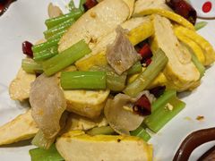 -龙大哥辣子鸡(亚太中心店)