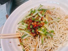 -肥肥虾庄·金牌油焖大虾(首义路店)