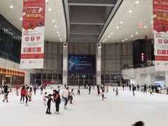 -冰纷万象滑冰场(深圳万象城店)