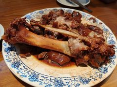-老天桥酱肉烧饼夹肘子(天桥店)