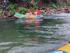 -安吉龙王山峡谷漂流