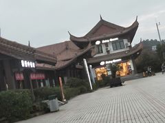 -慈城服务区-停车场