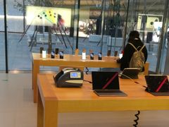 -Apple零售店(华贸购物中心店)