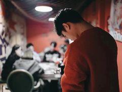 -红河谷晴天别墅轰趴馆