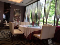 靠窗位-悦湖公馆