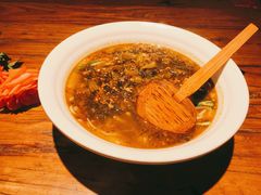 酸辣小锅米线-茶花妹子云南餐厅(传媒大学店)