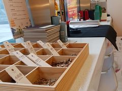 -灸春堂·艾灸·痛症·整脊连锁(之江银泰店)