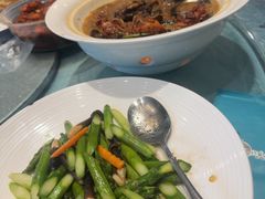 -海派美食·家宴海鲜青岛菜·石锅鲽鱼头(东方城店)