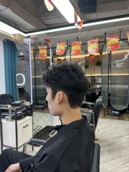-奈川烫染Salon