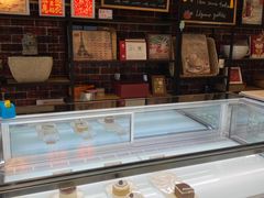 面包甜点陈列柜-熊叔熊婶面包房(团结湖店)