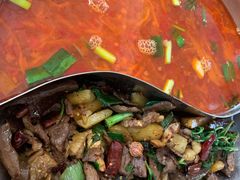 -黄利砖万峰林布依特色酸笋牛肉馆