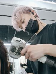 -艾美A·M Hair Salon