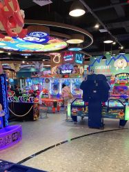 -卡通尼乐园(武汉凯德1818店)
