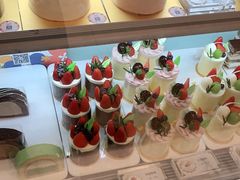 -花花卷卷·鲜食蛋糕(静安久光百货店)