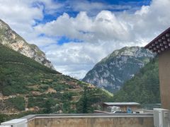 -香格里拉大峡谷巴拉格宗国家级风景名胜区丽江中旅旅游质量服务点