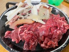-小志家.鲜牦牛肉牛杂火锅野生菌汤锅