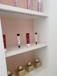 -苗方清颜痘肌研究所