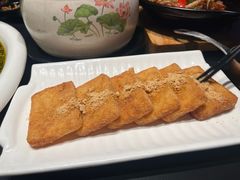 -铜锣湾·有麝自然香(渝北财富中心店)