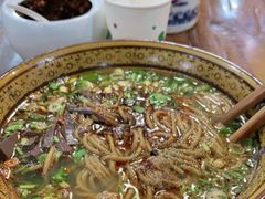 羊血饸洛-王魁腊汁肉夹馍(柿园路店)