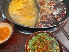 酸汤鸳鸯锅-冯校长老火锅(广州正佳广场店)