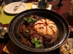 摩洛哥塔吉锅烩羊-香格里拉鱼跃地中海西餐厅·牛排披萨