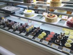 面包甜点陈列柜-仟吉KenGee(大江园店)