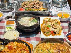 -益百岁牛尾汤主题餐厅(辛庄街店)
