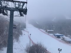 -亚布力新体委滑雪场
