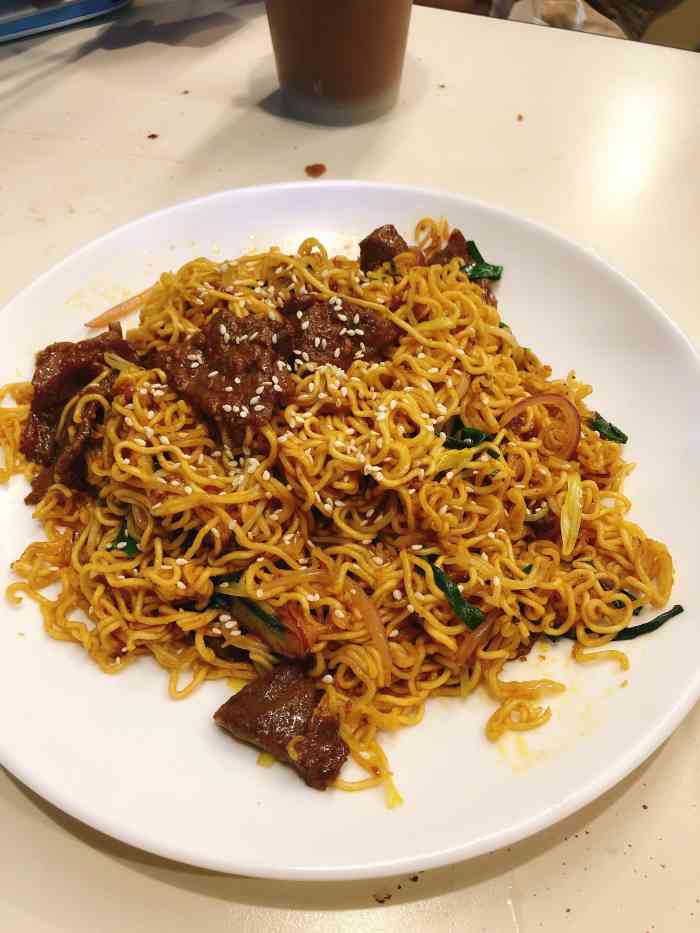 广九餐室(西华路店)-"环境比较差的一间茶餐厅,去左两次,一次坐.