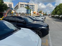 -中原城市广场-停车场