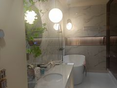 -爱蹦iBOON蹦床运动馆(江汉店)