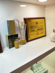 -晶奕空间专业脱毛连锁机构