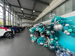 -上海可达汽车销售服务有限公司